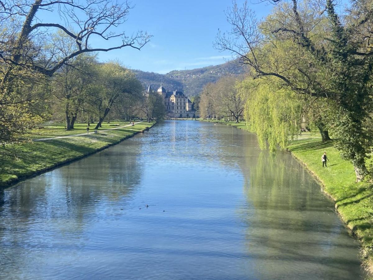 La Grange De Meme Yvette Lägenhet Vaulnaveys-le-Haut Exteriör bild